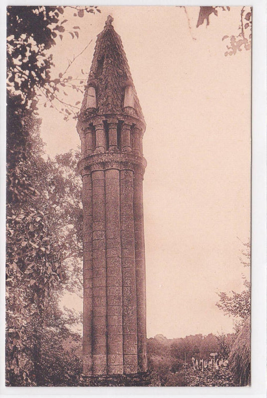 OLD POSTCARD CPA LANTERN OF THE DEAD OF FENIOUX AUNIS SAINTONGE 