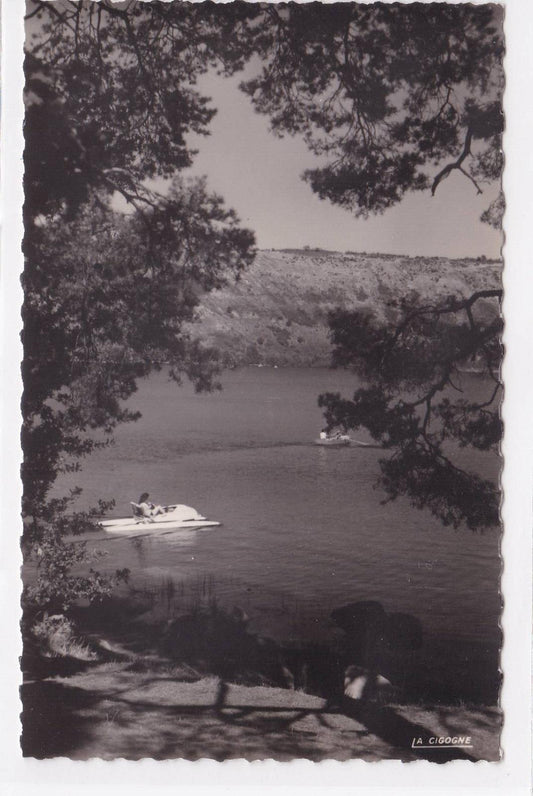 POSTCARD CPSM GOUR DE TAZENAT OLD PEDALO CRATER 