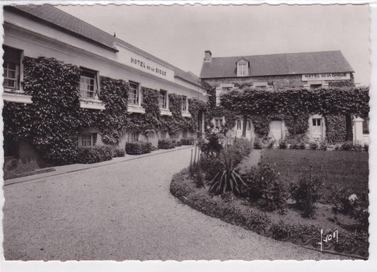 POSTCARD CPSM MONT SAINT-MICHEL HOTEL DE LA DIGUE MANCHE GARAGE ENTRANCE 