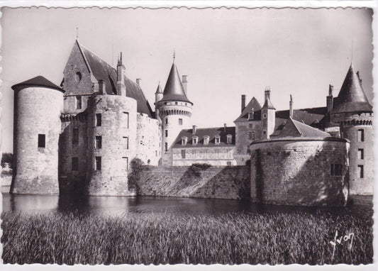 POSTCARD CPSM SULLY-SUR-LOIRE THE FEUDAL CASTLE 