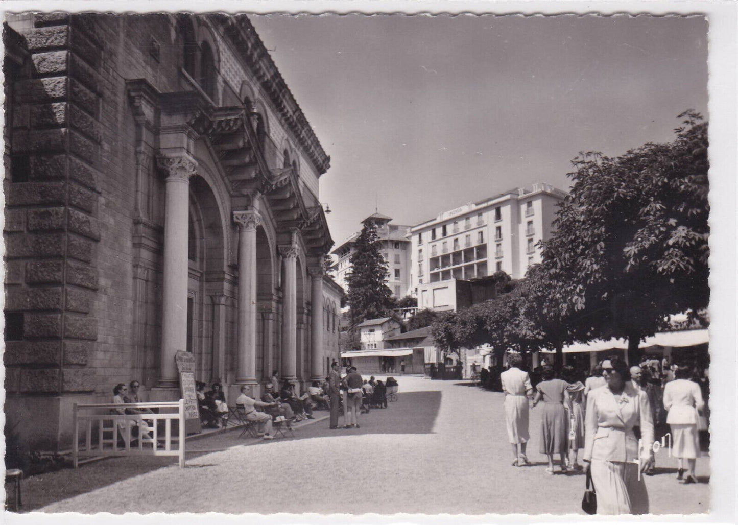 POSTCARD CPSM CHATELGUYON GRANDS THERMES AND THE SPLENDID HOTEL