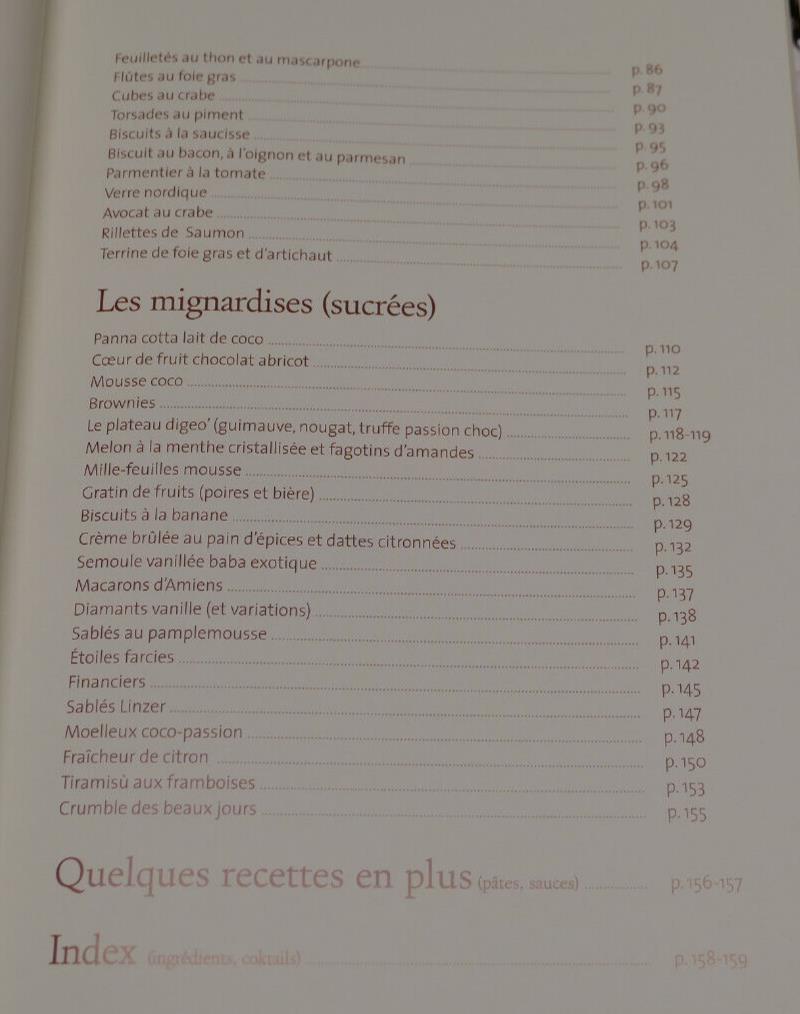 CUILLERES VERRINES PETITES BOUCHEES / 66 RECETTES SALEES SUCREES GASTRONOMIE