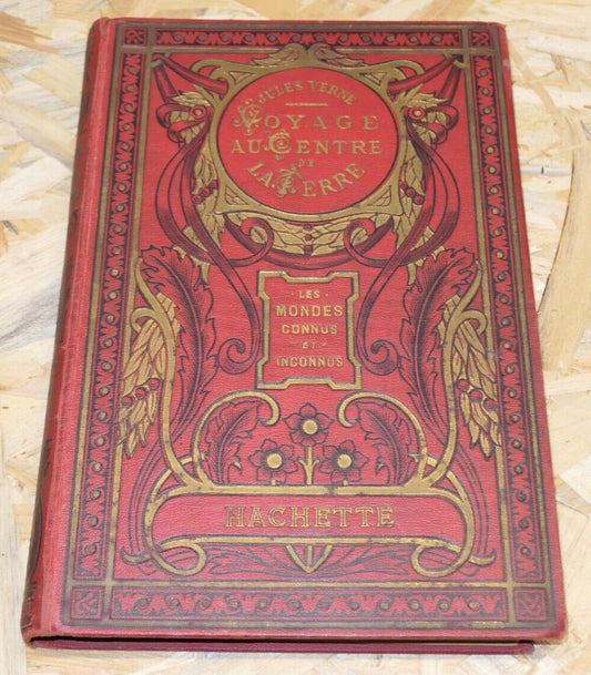 JULES VERNE / VOYAGE AU CENTRE DE LA TERRE / COLLECTION HETZEL / HACHETTE 1930