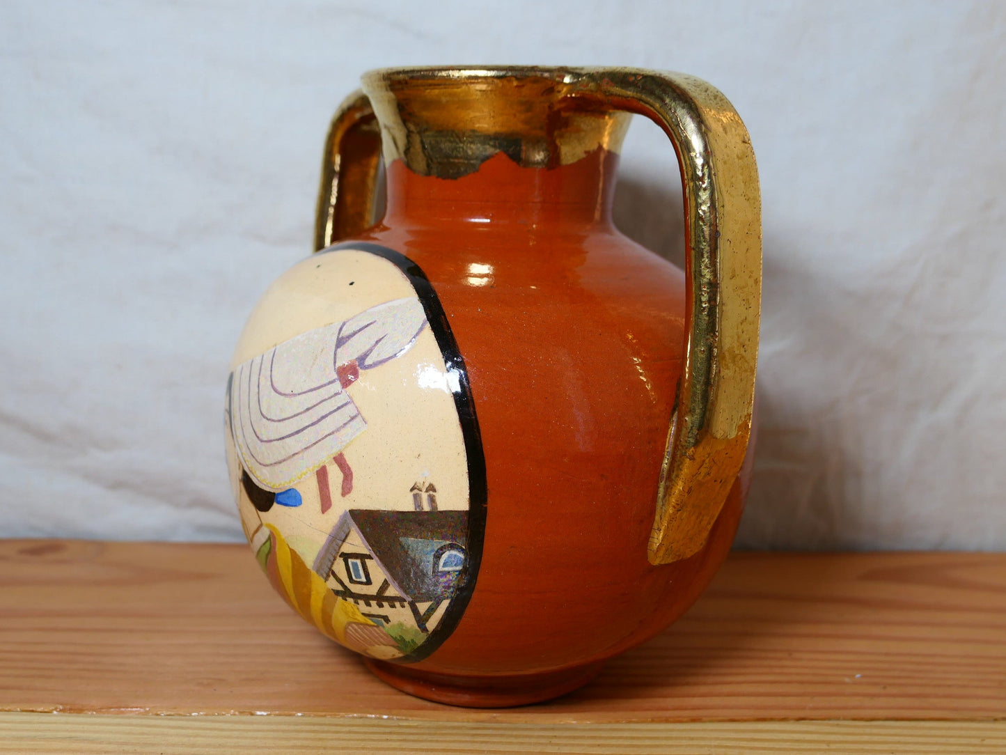 Ancien Vase En Terre Cuite À Oreilles Bavent Tuilerie Normande Signature TN Époque Art-Déco Femme Normande Avec Coiffe Traditionnelle