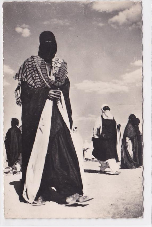 Carte Postale Semi-Moderne CPSM Afrique - Sahara - Les Touareg - Le Targui