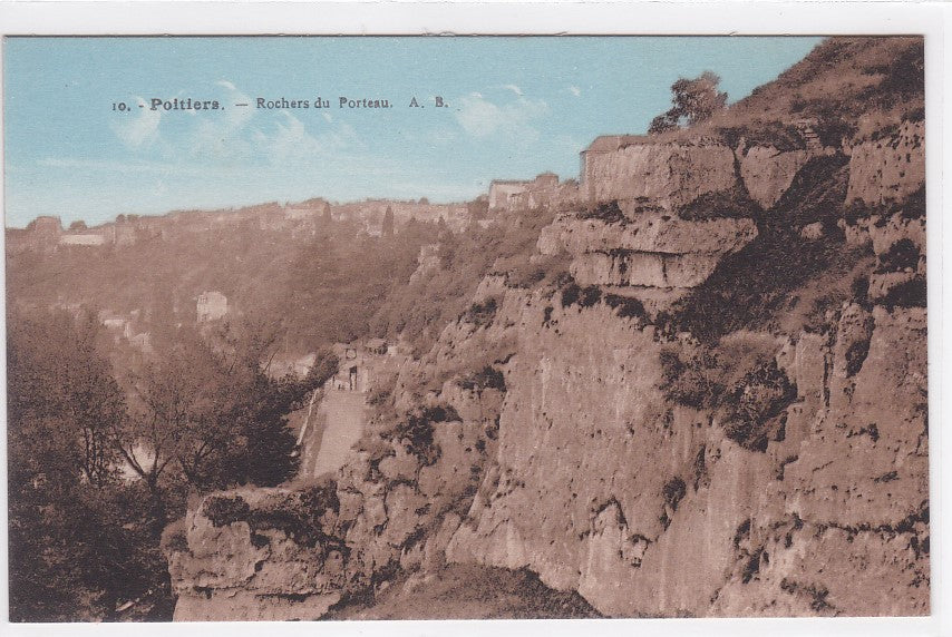 Old Postcard CPA Vienne 86 Poitiers - Rochers Du Porteau
