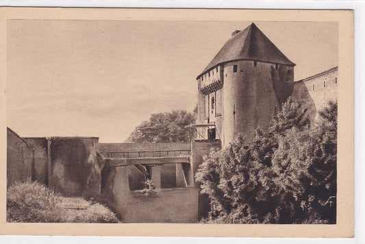 Carte Postale Ancienne CPA Calvados 14 Caen - La Caserne Du Château (XIe Siècle)