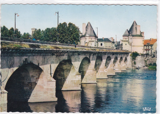 Carte Postale CPSM 86 Chatellerault - Le Pont henri IV