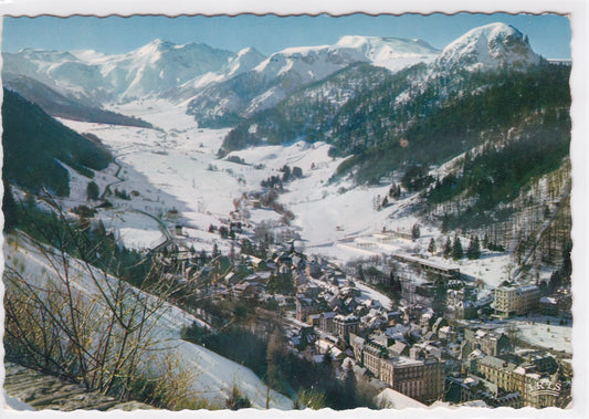 Carte Postale CPSM 63 Le Mont-Dore - Vue Générale - Le Sancy Et Le Capucin