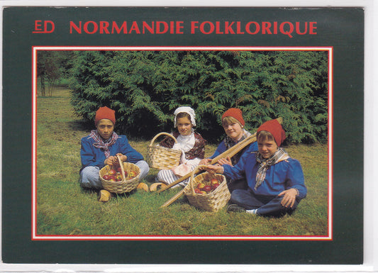 Carte Postale CPM 27 Normandie Folklorique - Le Bouquet Normand