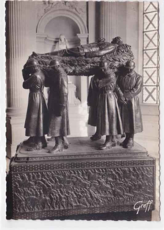 Carte Postale CPSM 75 Paris - Aux Invalides Le Tombeau Du Maréchal Foch