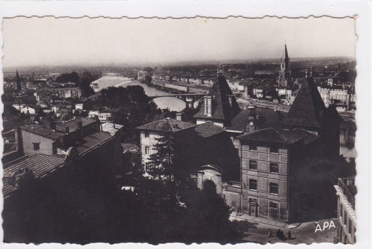 Carte Postale CPSM 82 Montauban - Vue Générale Et Musée Ingres