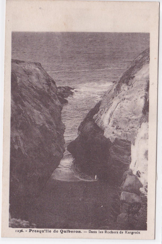 Carte Postale CPA 56 Presqu'île De Quiberon - Dans Les Rochers De Kergroix