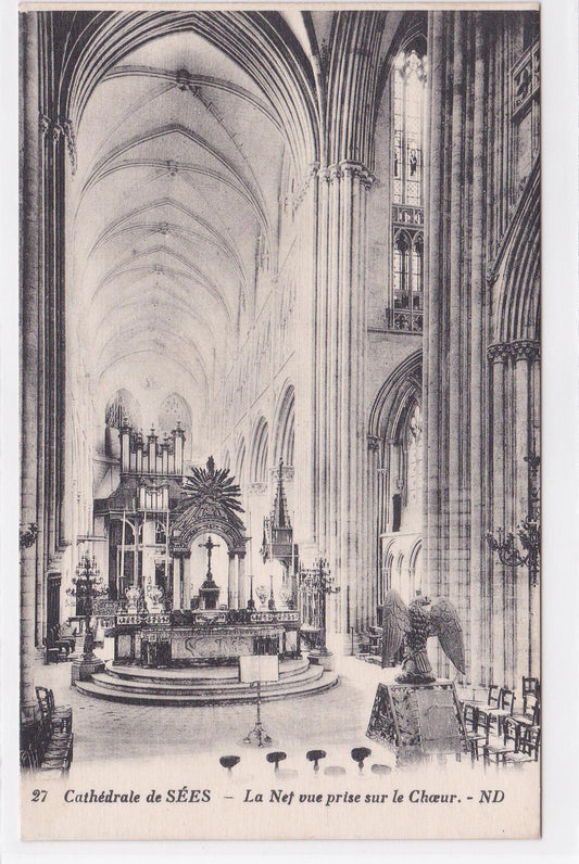 Carte Postale CPA 61 Cathédrale De Sées - La Nef Vue Prise Sur Le Chœur