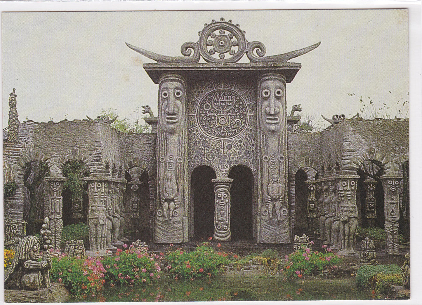 Carte Postale CPM 53 La Frénouse Cossé-Le-Vivien - Musée Robert Tatin