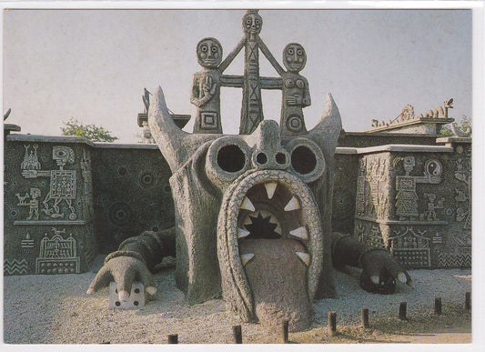 Carte Postale CPM 53 La Frénouse Musée Robert Tatin Cossé-Le-Vivien - Le Dragon