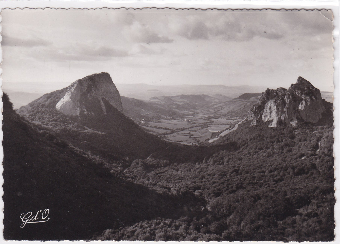 Carte Postale CPSM 63 L'Auvergne - Roches Tuilière Et Sanadoire