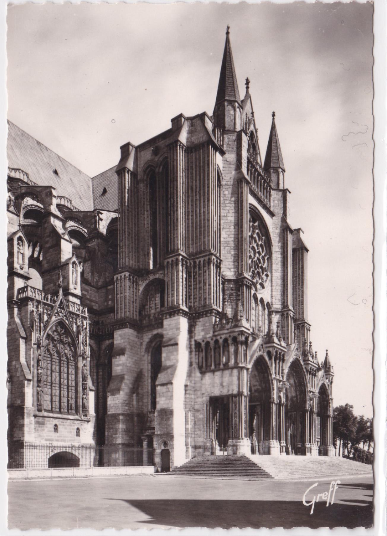 Carte Postale CPSM 28 En Beauce - Chartres - La Cathédrale, Portail Sud